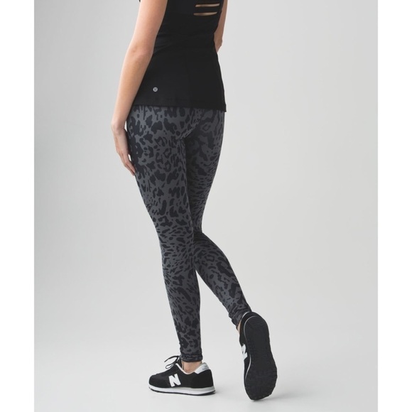 Lululemon Wunder Under Pant *Full-On Luon Animal Swirl Deep Coal Light 8 - Picture 9 of 11
